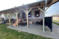 Sitzgelegenheit unter dem Dach